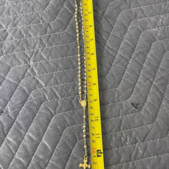 Gold Y-Shaped Necklace with Pendant - Picture 10 of 11